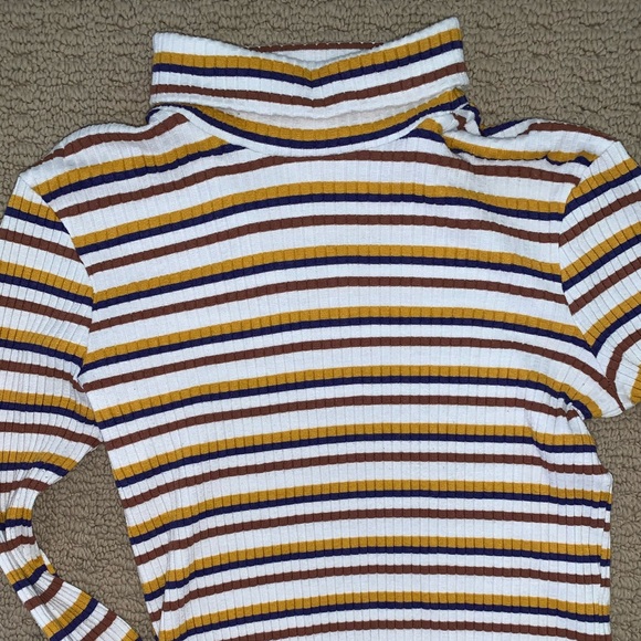 Long sleeve crop top - Picture 2 of 4